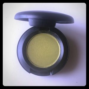 Mac eye shadow